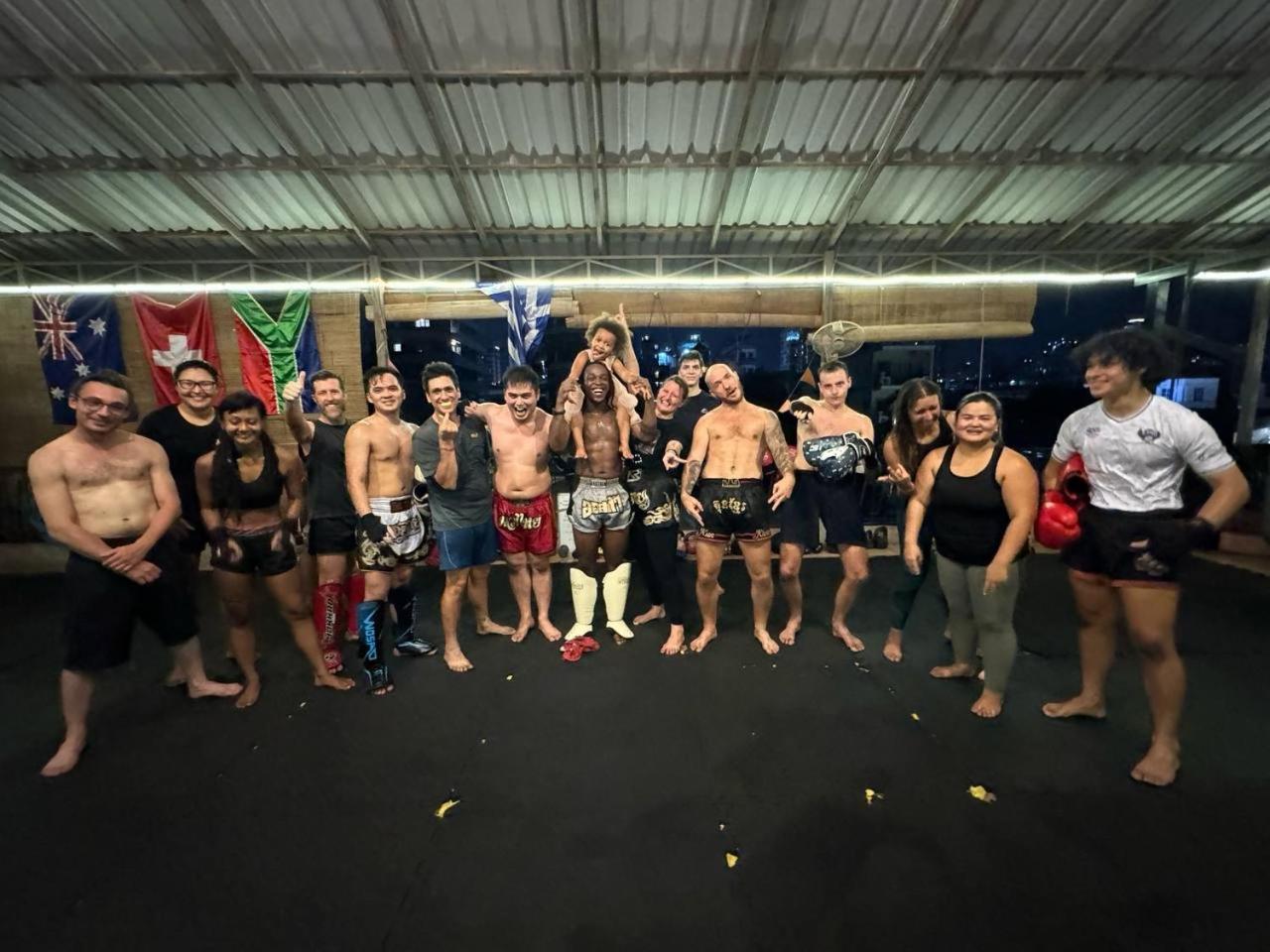 Villa Martial Arts Gym & Guesthouse พนมเปญ ภายนอก รูปภาพ
